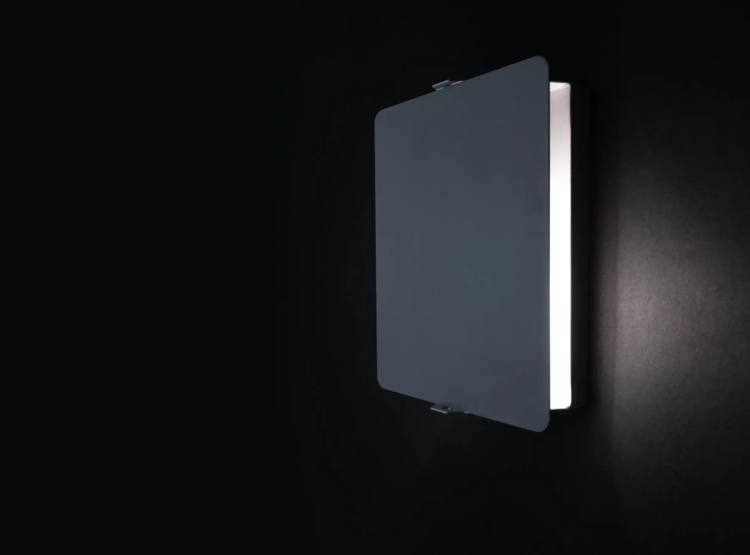 Applique Metala Volet Pivotant Led /Charlotte Perriand, 1962 - Nemo