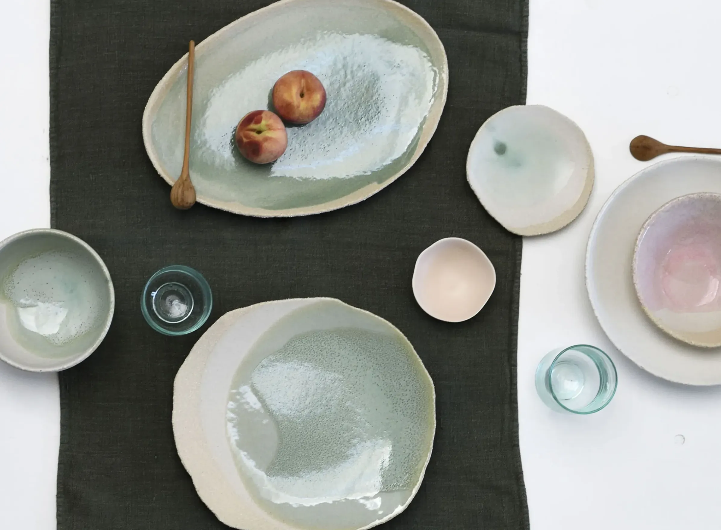 Assiette A Dessert Wabi Ceramique/ 23 X 21 Cm - Gres Fait Main - Jars Ceramistes