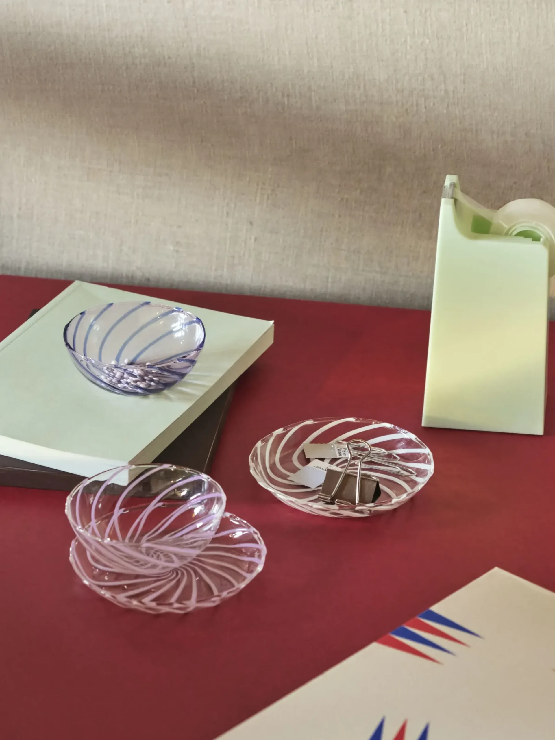 Assiette A Mignardises Spin Verre Rose Transparent / Set De 2 - Verre - Hay