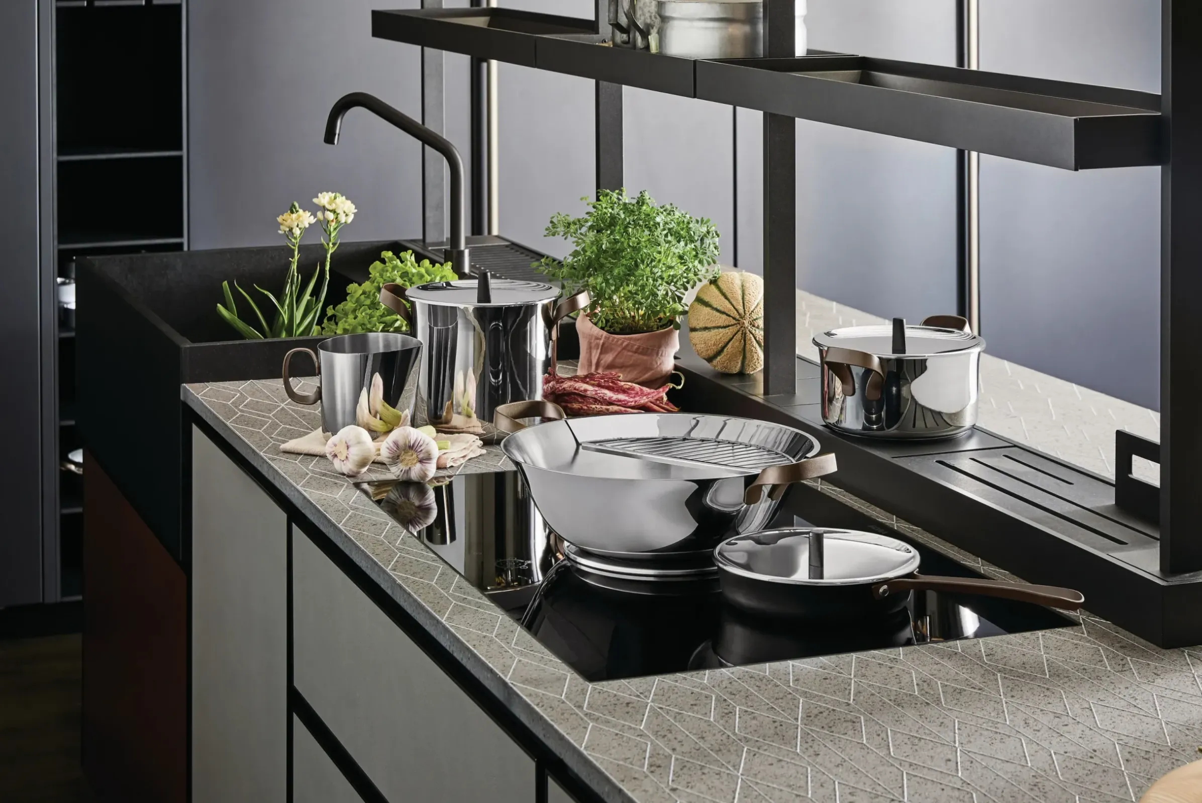 Bouilloire Edo Metal / H 13 Cm - 1,3 L - Alessi