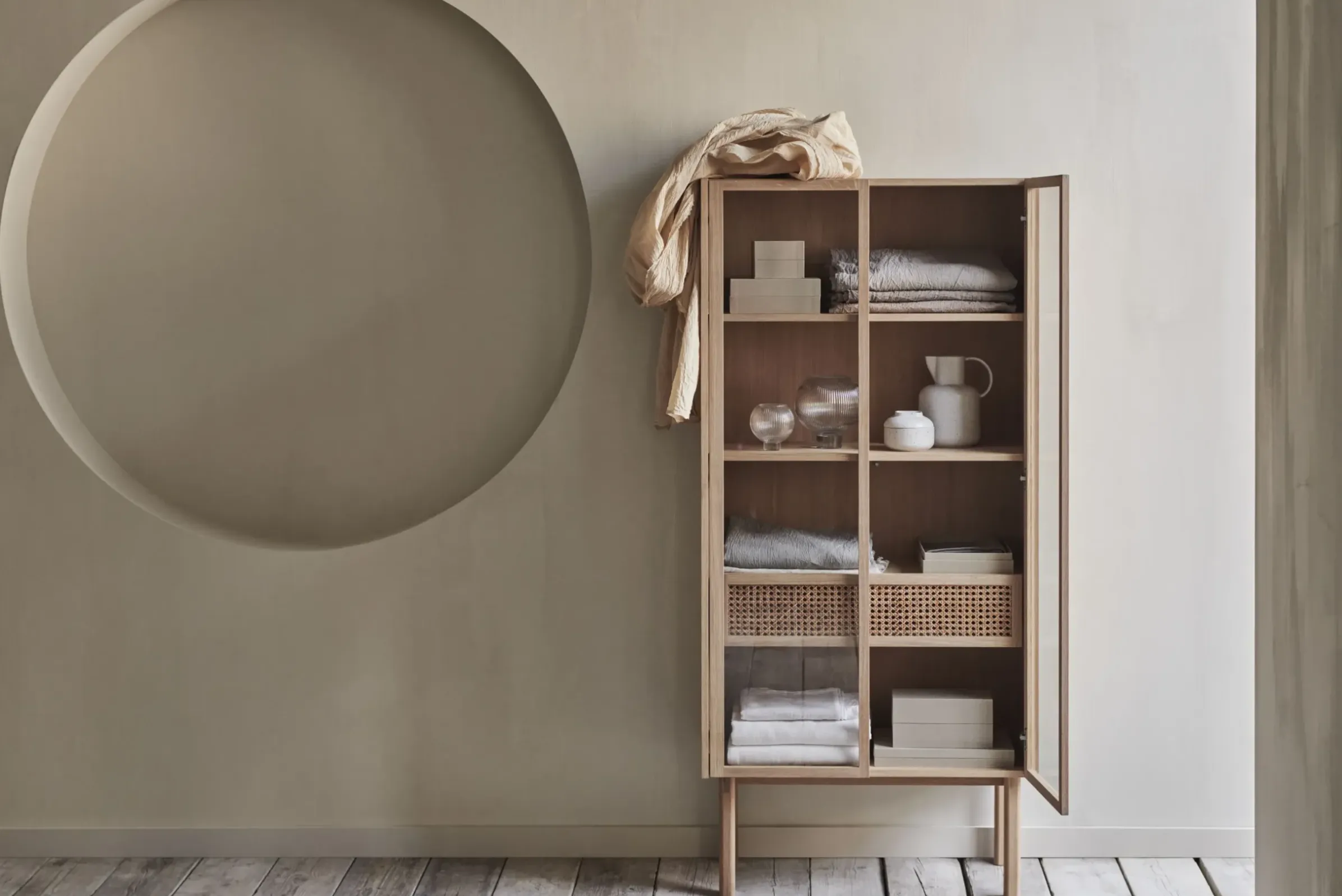Buffet Haut Cana High Fibre Vegetale Bois Naturel / L 82 X H 172 Cm - Cannage Rotin - Bolia