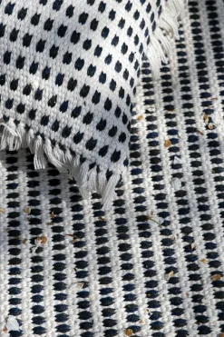 Coussin D'extérieur Way Tissu Bleu / 70 X 50 Cm - Bouteilles En Plastique Recyclees - Ferm Living