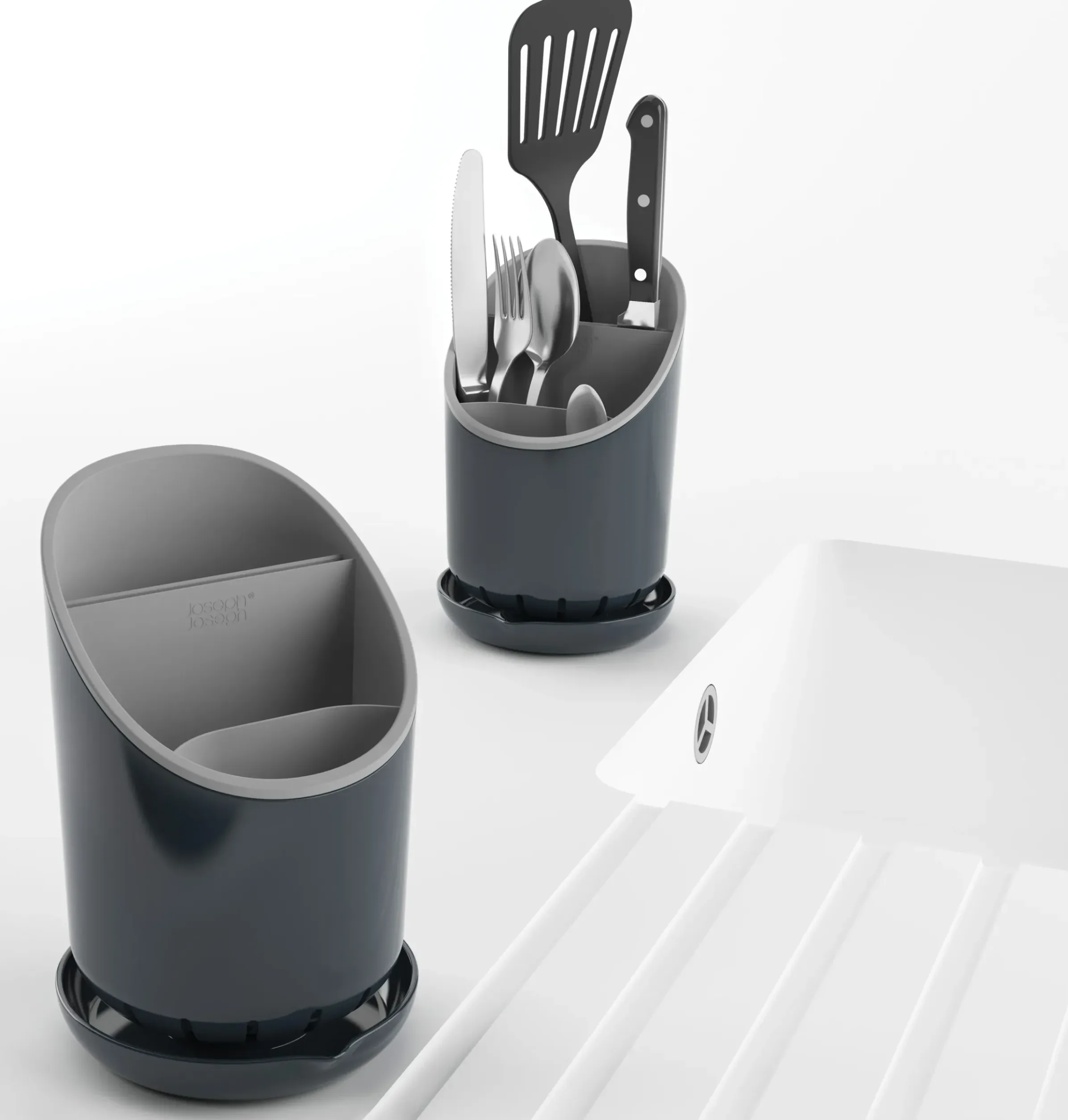 Egouttoir A Couverts Dock Plastique- Joseph Joseph