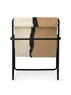 Fauteuil Enfant Desert Tissu Blanc Beige / Structure Noire - Bouteilles Plastique Recyclees - Ferm Living