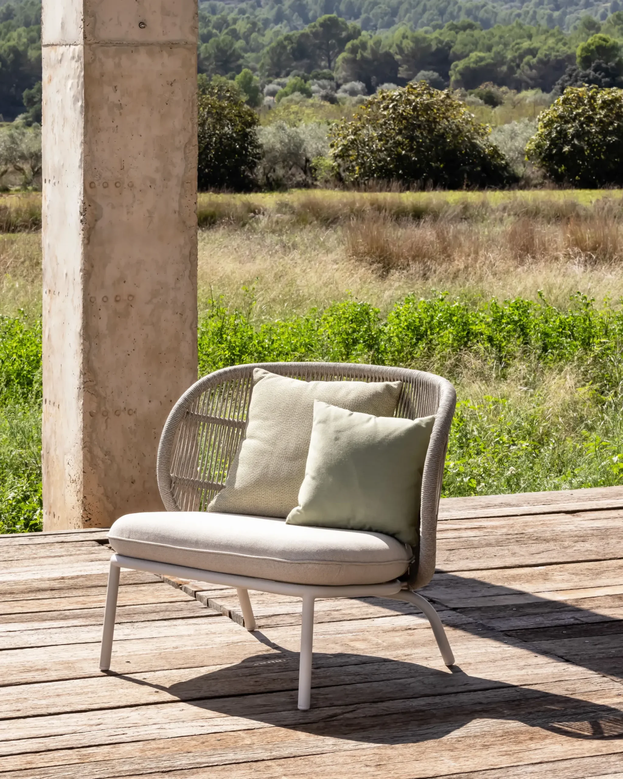 Fauteuil Kodo Lounge Plastique Tissu Blanc Multicolore / H 78 Cm - Corde Acrylique Tressee Main - Vincent Sheppard