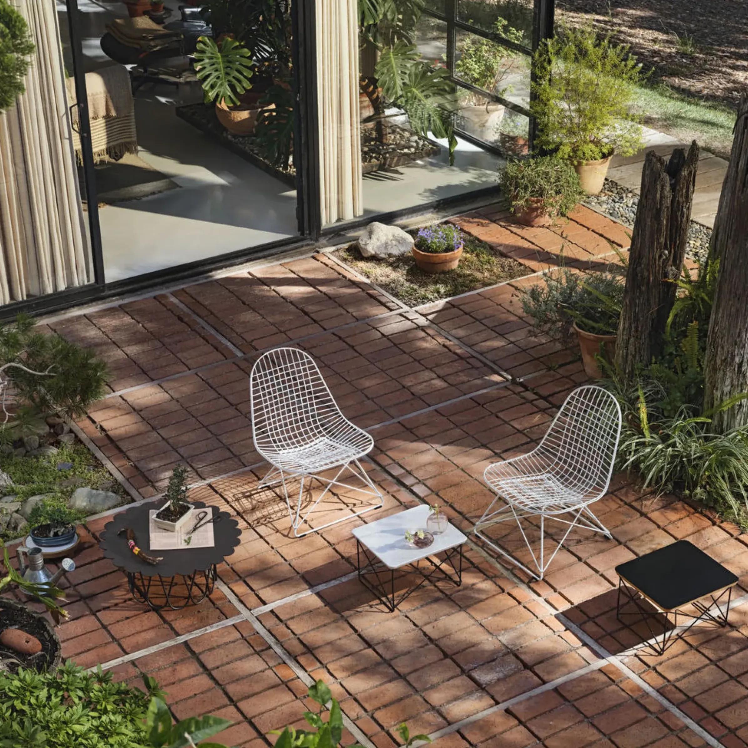 Fauteuil Lounge Wire Chair Lkr Metal Bleu / Charles & Ray Eames, 1951 - Vitra