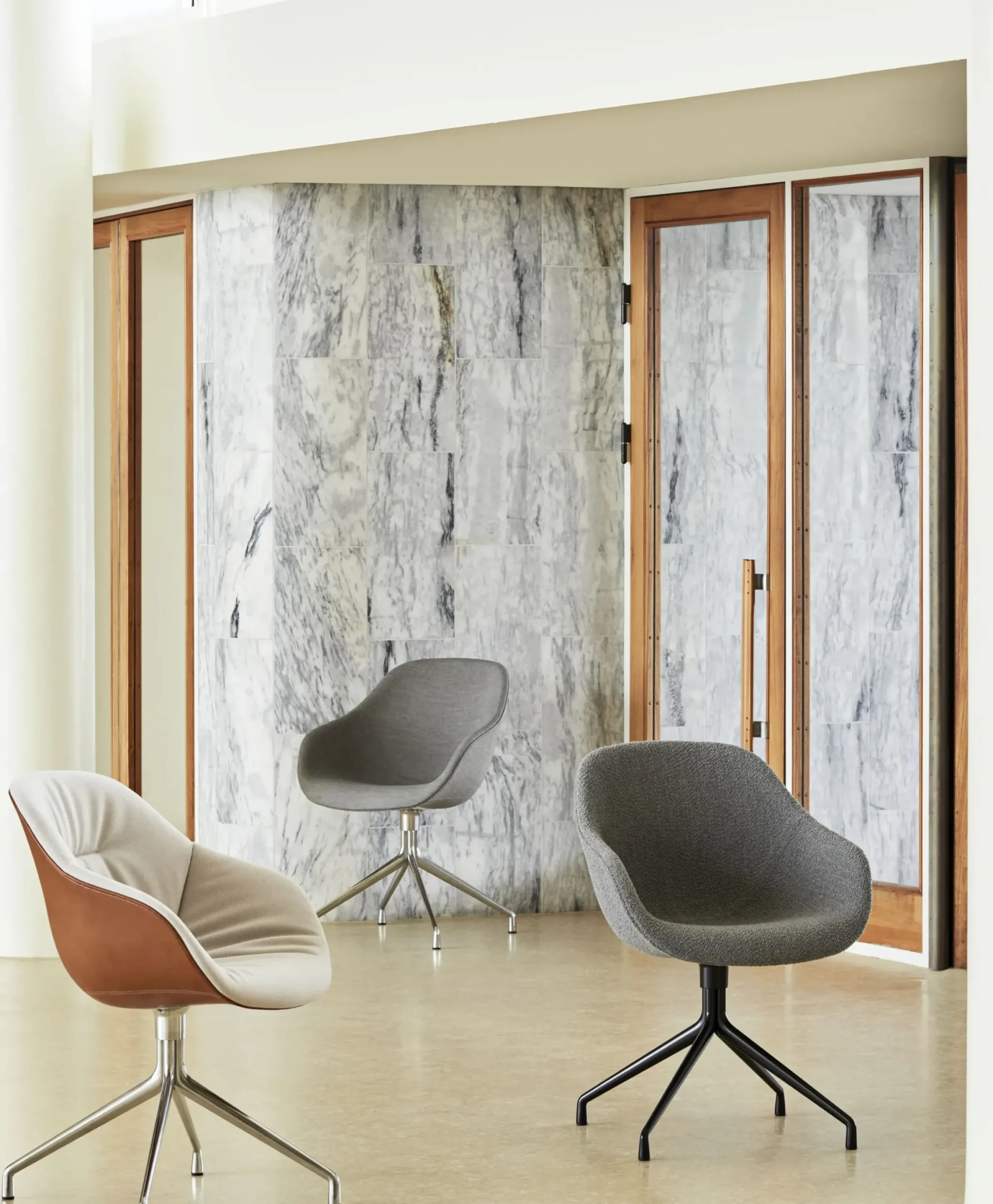 Fauteuil Pivotant About A Chair Aac121 Tissu Gris / Dossier Haut - Rembourre - Tissu Integral - Hay