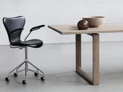 Fauteuil Pivotant Serie 7 Bois Noir / Frene Teinte - Fritz Hansen