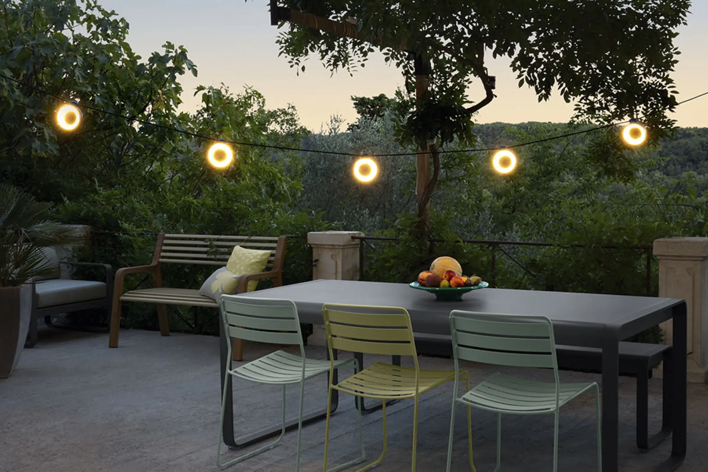 Guirlande Lumineuse Exterieur Hoop Led Plastique Rouge 12 Metres / Bluetooth - Fermob