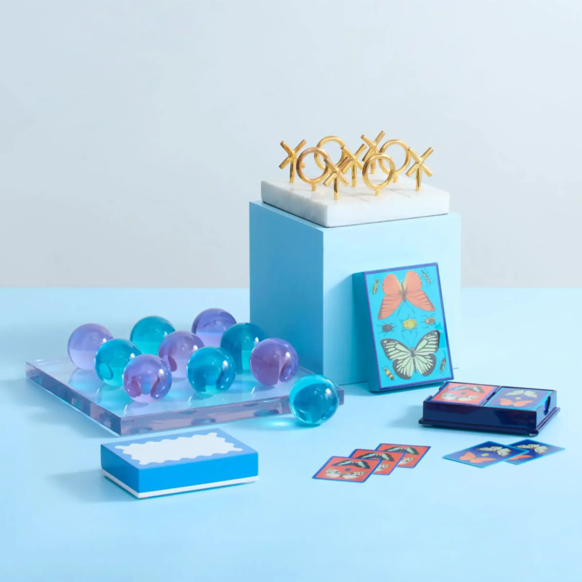 Jeu De Morpion Tic-Tac-Toe Plastique/ Acrylique - 30,5 X 30,5 Cm - Jonathan Adler