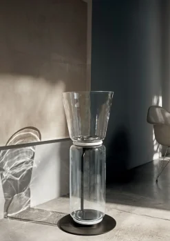 Lampe A Poser Noctambule Cone N°1 Verre Transparent / Led - O 36 X H 91 Cm - Flos