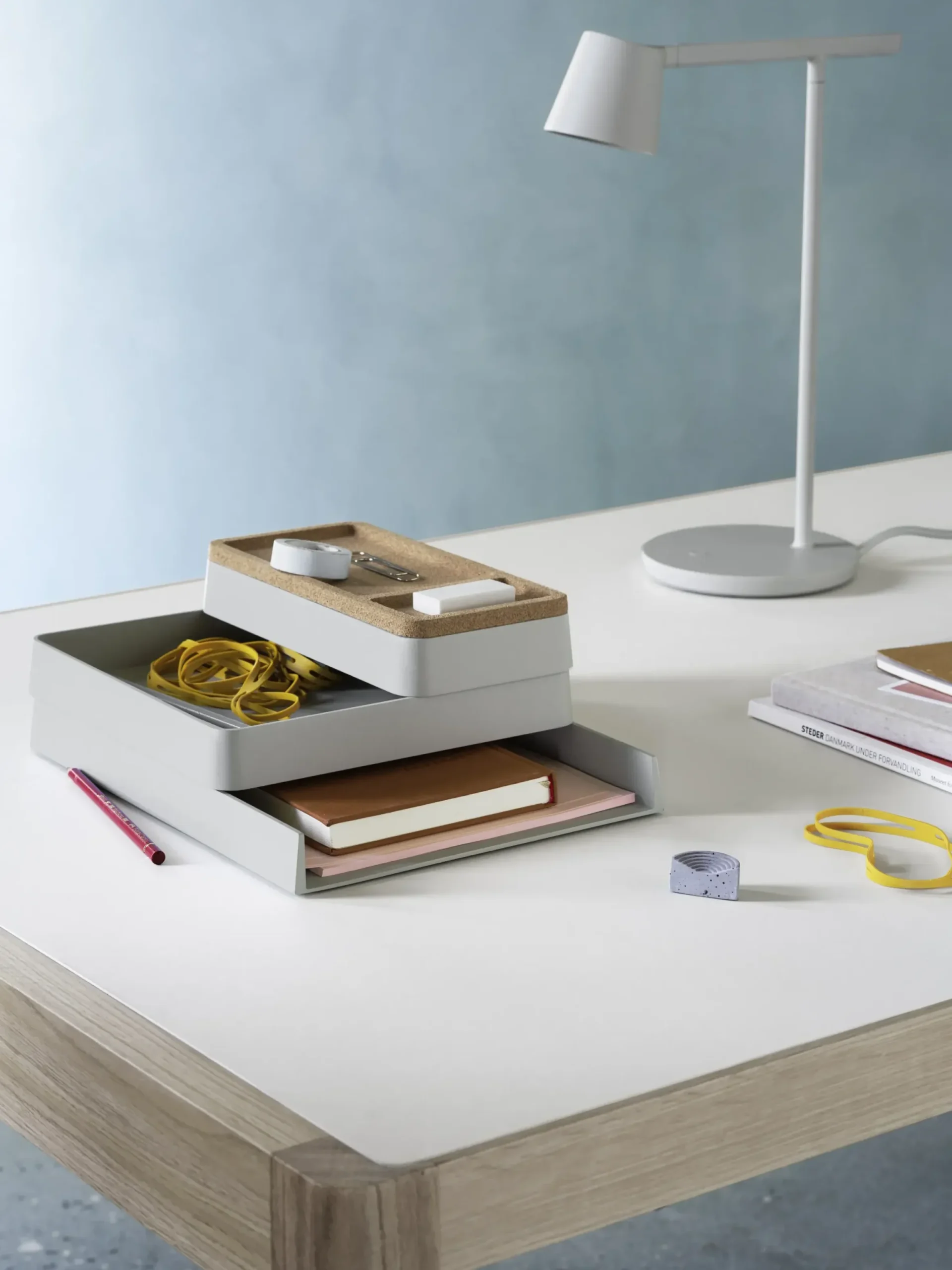 Lampe De Table Tip Led Metal Gris / Orientable - Muuto