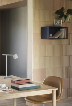 Lampe De Table Tip Led Metal Gris / Orientable - Muuto