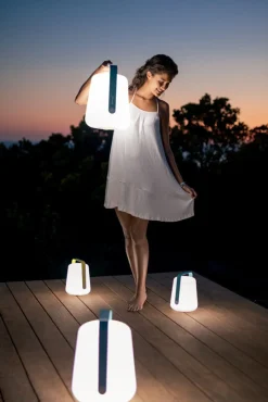 Lampe Exterieur Sans Fil Rechargeable Balad Small Led Metal Plastique Beige Plastique & Metal Beige / H 25 Cm - Usb - Fermob