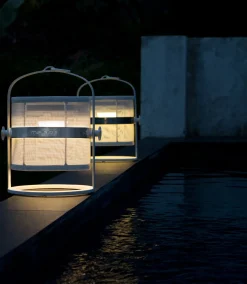Lampe Solaire D'extérieur La Lampe Petite Led Metal Tissu Bleu Noir Tissu Bleu Marine / Hybride & Connectee - Structure Charbon - Maiori