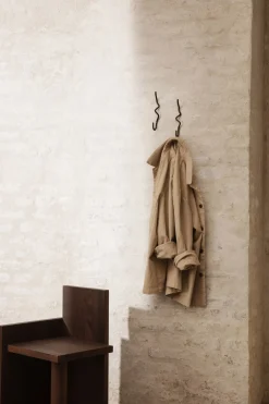 Patere Curvature Metal/ Laiton - Ferm Living