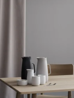 Pichet Isotherme Foster Plastique Gris / 1L - Plastique - Stelton