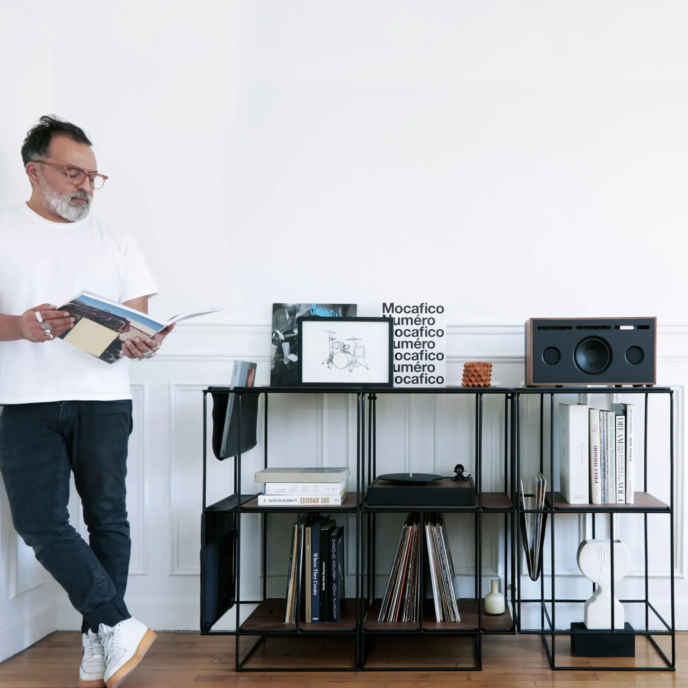 Platine Vinyle Square Bois Naturel / Enceinte Haute Fidelite - La Boite Concept