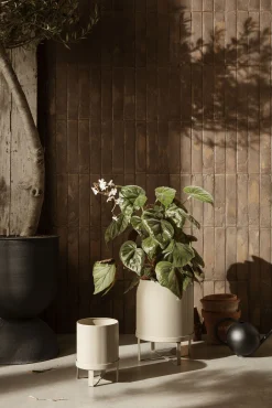 Pot De Fleurs Bau Small Metal Beige / O 18 Cm - Metal - Ferm Living