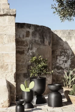 Pot De Fleurs Hourglass Extra Small Metal / Metal - O 21 X H 30 Cm - Ferm Living