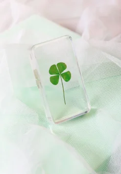 Presse-Papier Cube Lucky Clover Plastique Transparent / Resine Et Trefle Veritable - 7.5 X 4 X 1 Cm - & Klevering