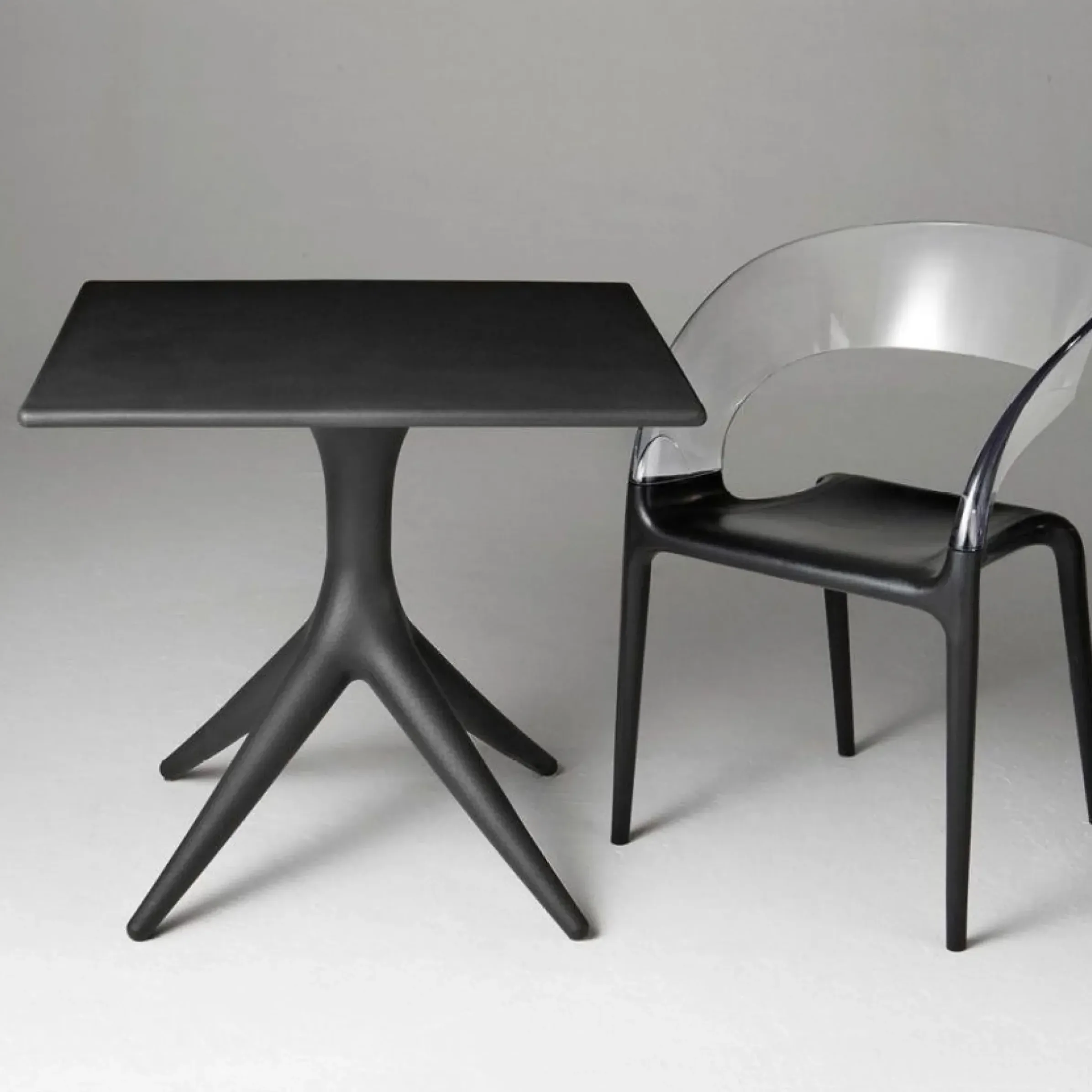 Table Carree App Plastique Gris Noir / 80 X 80 Cm - Driade