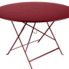 Table Pliante Bistro Metal Rouge / O 117 Cm - 6/8 Personnes - Trou Parasol - Fermob