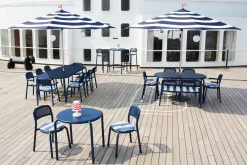Table Ronde Toni Bistreau Metal Beige / O 80 Cm - Trou Pour Parasol + Bougeoir Amovible - Fatboy