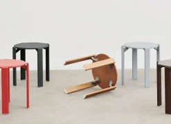 Tabouret Empilable Rey Bois Bleu / By Bruno Rey X Dietiker, 1971 - Bois - Hay