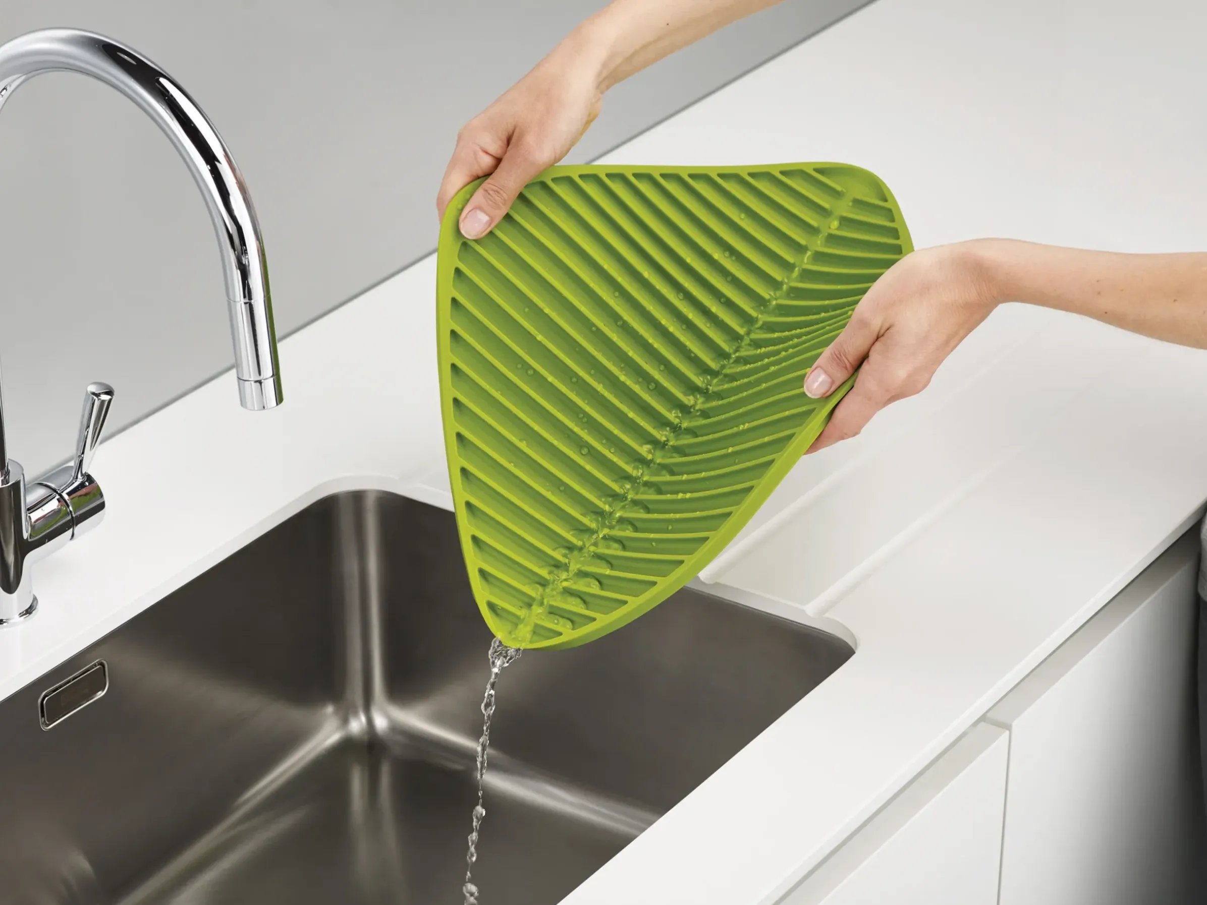 Tapis D'Evier Flume Plastique/ Egouttoir - Nouvelle Version - Joseph Joseph