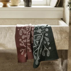 Torchon Mistletoe Tissu Vert / Coton Organique - 50 X 70 Cm - Ferm Living