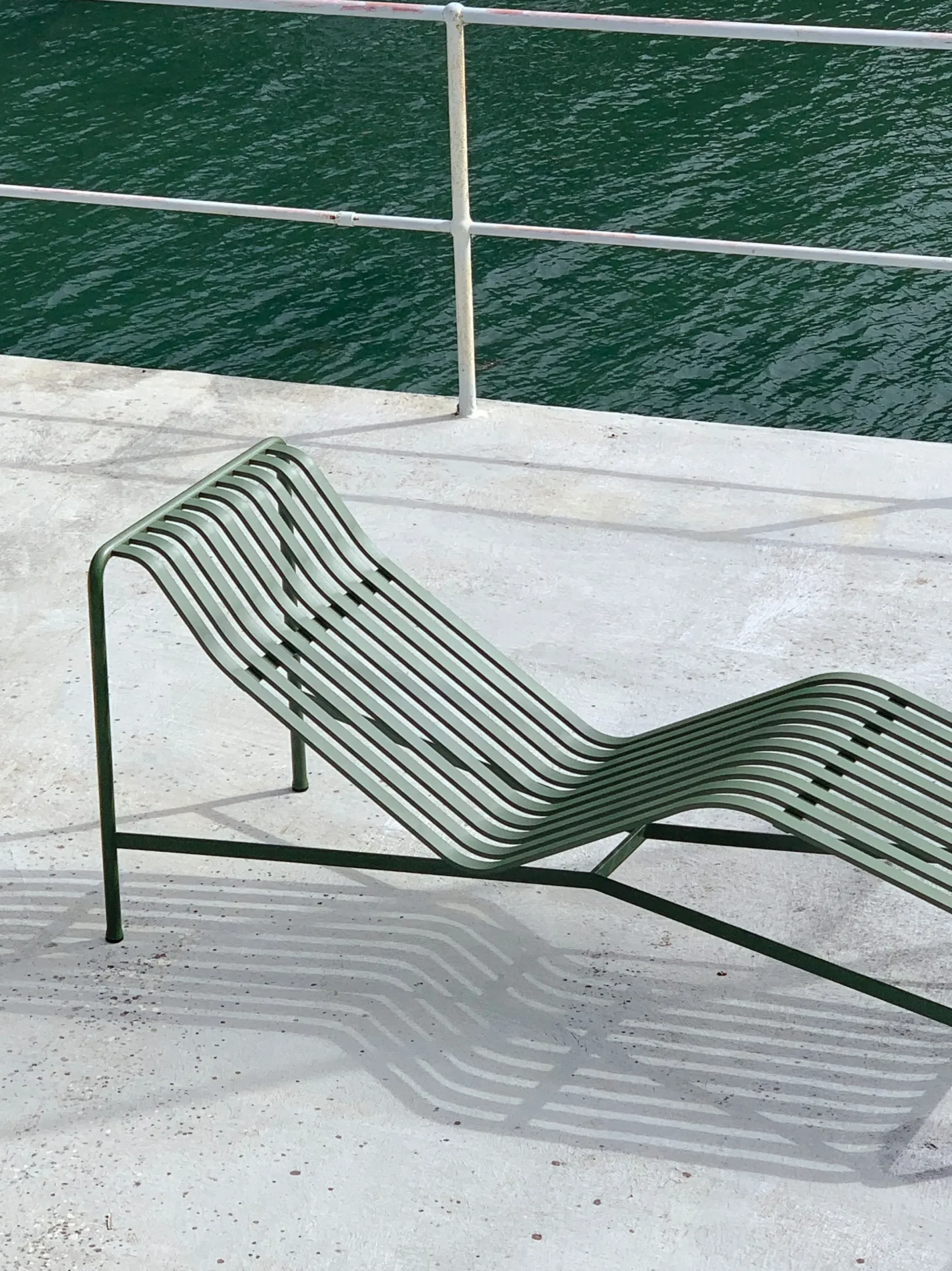 Transat Fixe Palissade Metal Vert Metal Vert / R & E Bouroullec - Hay